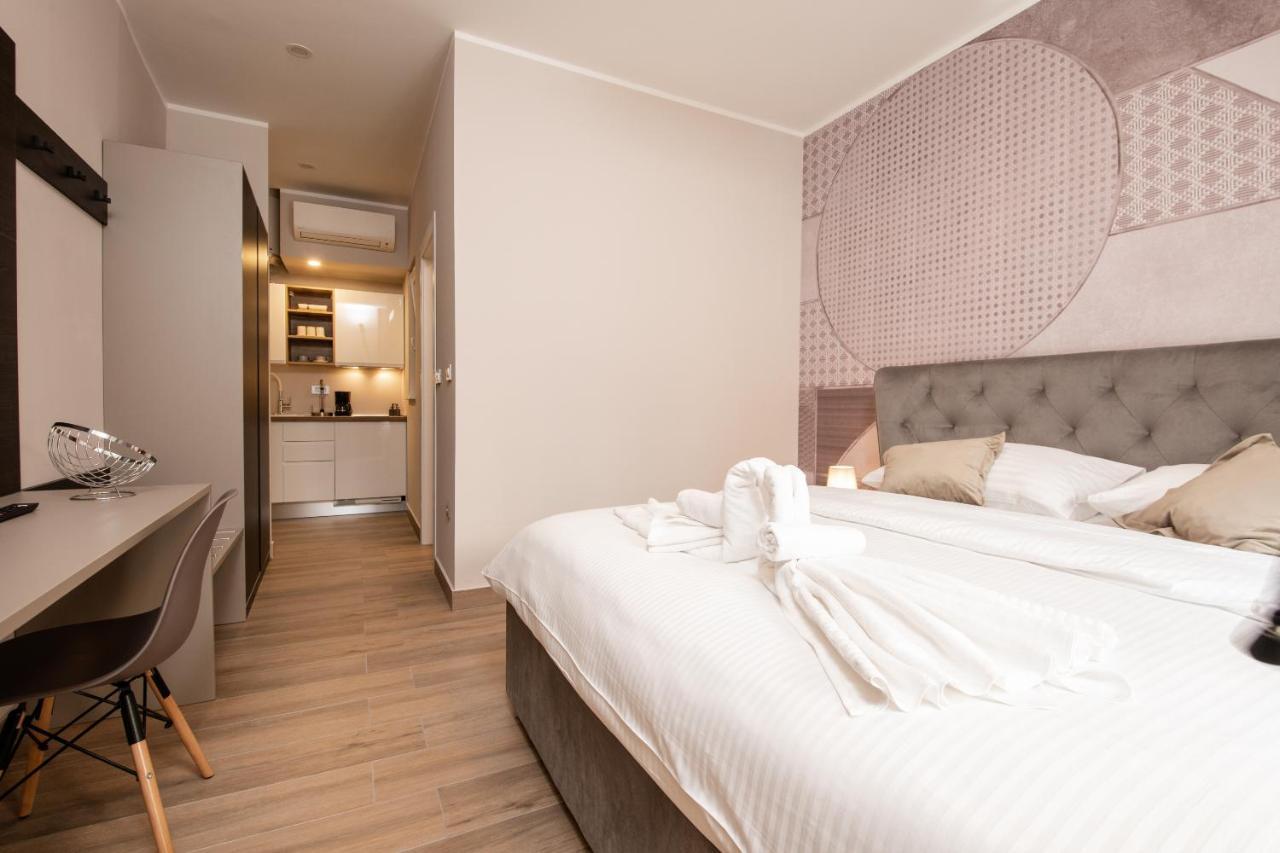 רייקה Deluxe Apartments & Rooms Revis מראה חיצוני תמונה